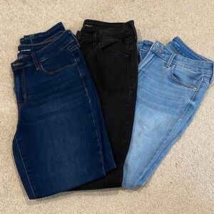 Old Navy Pop Icon jeans Bundle of 3- Black, Dark Blue, Light Blue size 4